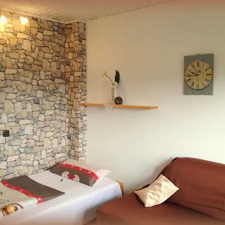 Antjes Schmankerlhotel Und Restaurant בית הארחה Tröstau