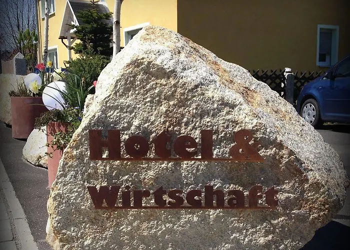 בית הארחה Antjes Schmankerlhotel Und Restaurant Tröstau